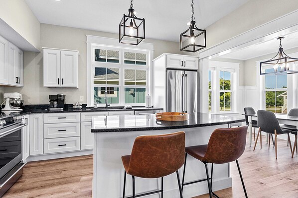 Fridge, microwave, oven, stovetop - Coho Cottage, Village of Empire MI, Steps from SBD (Empire)