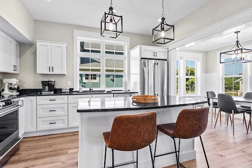 Coho Cottage, Village of Empire MI, Steps from SBD