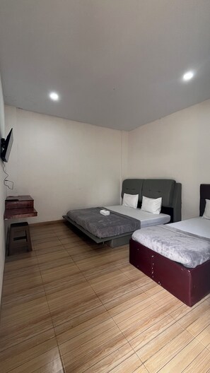 Elite Room | Desk, soundproofing, free WiFi - BI Hotel Kisaran (West Kisaran)