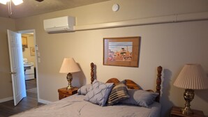 1 soverom, skrivebord, strykejern/-brett og wi-fi
