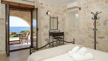 Studio Deluks, pemandangan laut | Balkon