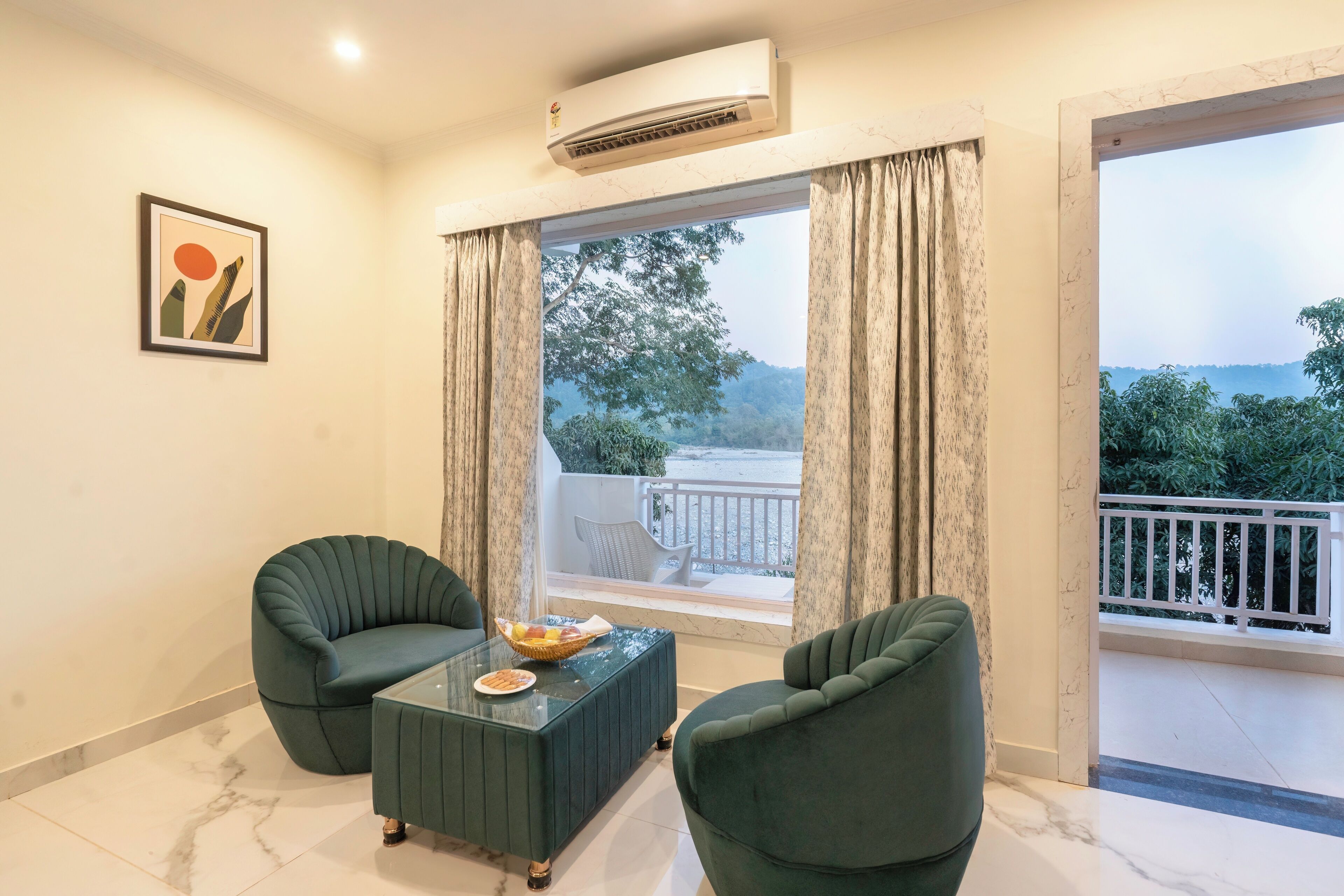 Studiosvit Royal | Vardagsrum | Tv