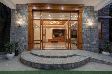 Fachada de la propiedad