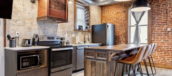 Hill Retreat: Rustic Charm w/ Balcony by StayLage