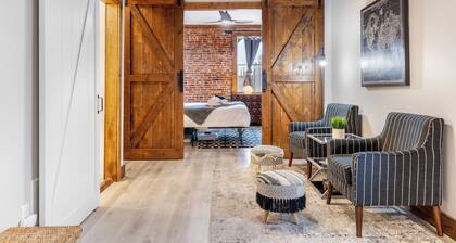 Hill Retreat: Rustic Charm w/ Balcony
