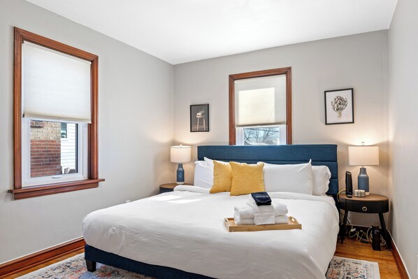 2 bedrooms, iron/ironing board, free WiFi, bed sheets