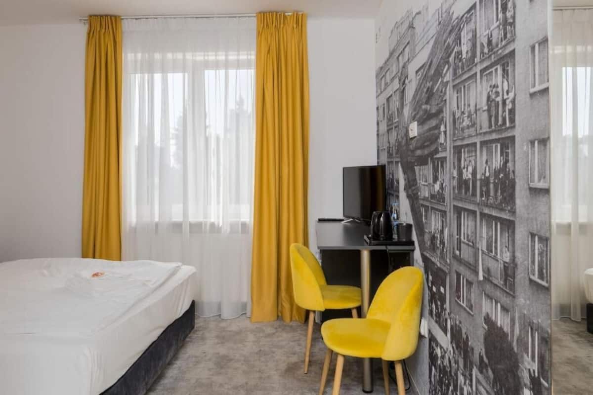1 slaapkamer, een bureau, een strijkplank/strijkijzer, gratis wifi
