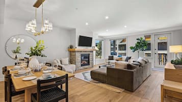 Télévision, cheminée, chaßne hi-fi, espaces bureaux