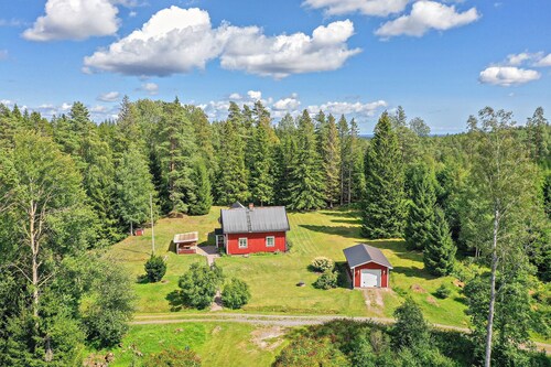 gemütlicher schwedischer Waldhof Marie - in einsamer Lage - Kamin & Natur