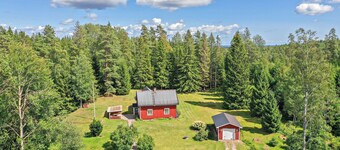Cozy Swedish Waldhof Marie - in a secluded location - fireplace & nature