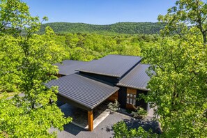 Exterior - Luxurious Retreat | Private Creek View | Hot Tub (Hot Springs)