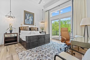 4 bedrooms, WiFi, bed sheets - Luxurious Retreat | Private Creek View | Hot Tub (Hot Springs)