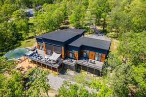 Exterior - Luxurious Retreat | Private Creek View | Hot Tub (Hot Springs)