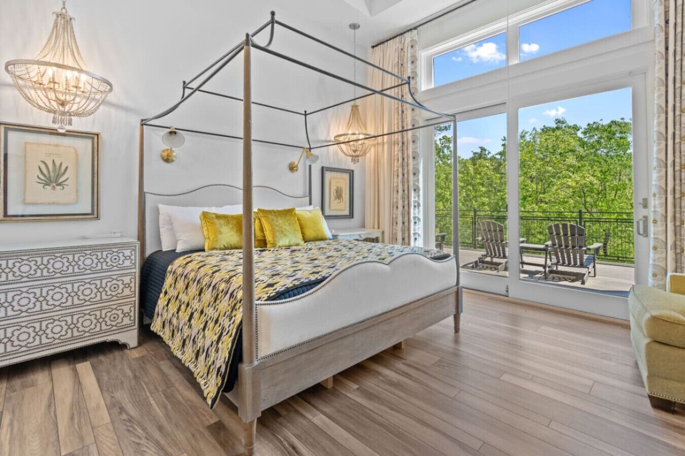 1 bedroom, desk, iron/ironing board, WiFi
