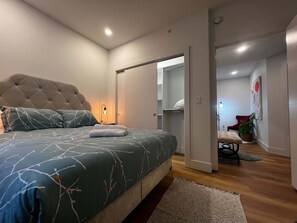 4 soverom, strykejern/-brett, wi-fi og sengetøy
