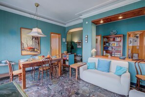 Standard Apartment, Multiple Bedrooms (Simply Romantic Sea View) | Interior - Simply Romantic Sea View (Alassio)