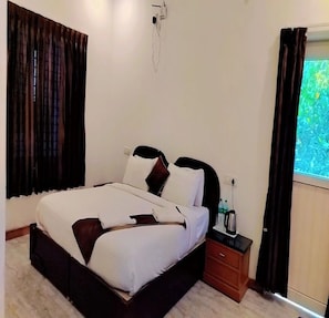 Deluxe kamer, terras, uitzicht op tuin | Gratis wifi, beddengoed