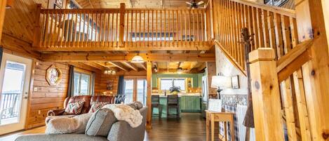 Smart-TV, Kamin, Bücher