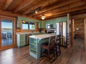 Fridge, microwave, oven, stovetop - Water’s Edge – Best Lake Views! 3BR Cabin w/ Dock & Game Room (Dandridge)