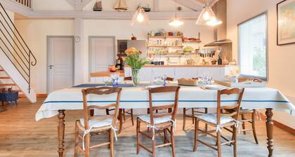 House for 6, close to the town centre