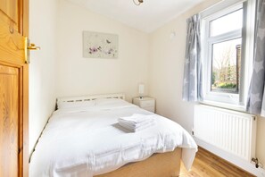 4 chambres, fer et planche à repasser, accès Internet, draps fournis