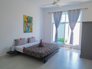 2 bedrooms, desk, iron/ironing board, travel cot