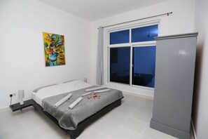 2 bedrooms, desk, iron/ironing board, travel crib - Aika House - A haven of peace in the heart of Michamvi  (Michamvi Kae.)