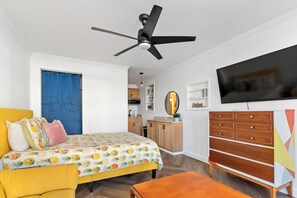 Free WiFi, wheelchair access - Remodeled Studio Steps from the Beach with Induction Cooktop & Modern Comforts! (Ocean City)
