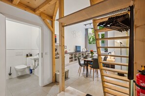 Interior - 30qm *Design WOW Studio* | City | Ruhig | Hbf 100m (Krefeld)