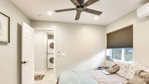 Unclassified image, 5 of 24, button - 2 Mi to Mission Valley: Chic Home w/ Patio! (San Diego)