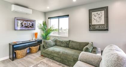 2 Mi to Mission Valley: Chic Home w/ Patio!