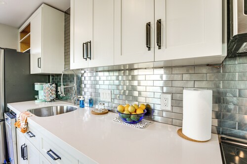 2 Mi to Mission Valley: Chic Home w/ Patio!