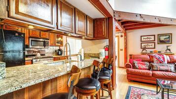 Casa (4 Bedrooms) | Parte interna