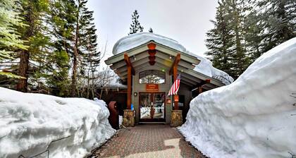 Shuttle to Slopes: Northstar Gem w/ Hot Tub Access