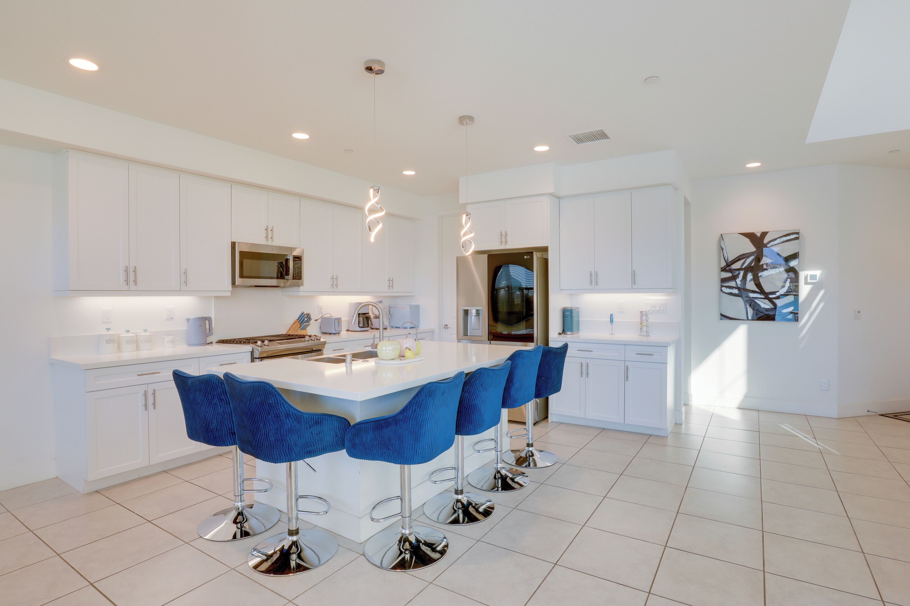 House (4 Bedrooms) | Interior