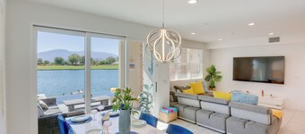 2 Mi to Fantasy Springs Casino: Lakefront Retreat!