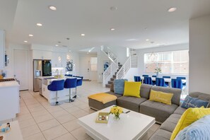 House (4 Bedrooms) | Interior