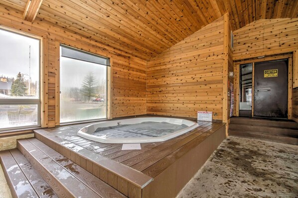 Apartment (0 Bedroom) | Interior - Romantic Ski Haven w/ Balcony: Brian Head Studio (Brian Head)