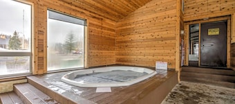 Romantic Ski Haven w/ Balcony: Brian Head Studio