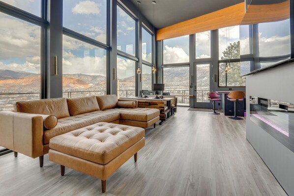 House (2 Bedrooms) | Interior - Modern Mtn-view Retreat, 18 Mi to Zion North (Cedar City)