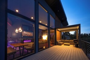 House (2 Bedrooms) | Interior - Modern Mtn-view Retreat, 18 Mi to Zion North (Cedar City)