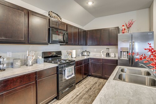 OKC Area Home: 22 Mi to Downtown