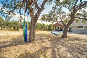 Interior - 'rustic Retreat - Scenic Hill Country Escape (Johnson City)