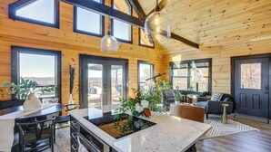 Ev (3 Bedrooms) | İç mekân