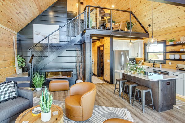 House (3 Bedrooms) | Interior