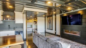 ู
ูุฒู (3 Bedrooms) | ุงูู
ูุดุฃุฉ ู
ู ุงูุฏุงุฎู