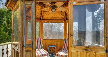 1 Mi to Story Land: Spacious Home w/ Mtn Views!