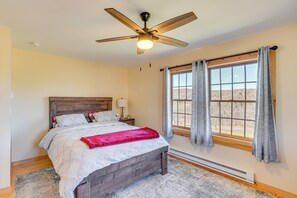 Interior - Cabin 4 Mi to Belleayre Mountain: Ski, Hike & Fish (Fleischmanns)