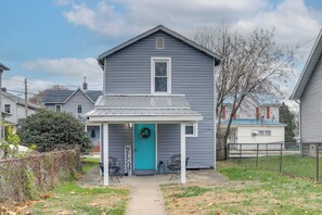House (2 Bedrooms) | Interior - 2 Mi to Saint Vincent College: Home in Latrobe (Latrobe)