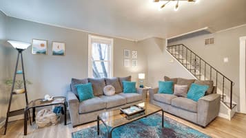House (2 Bedrooms) | Front of property